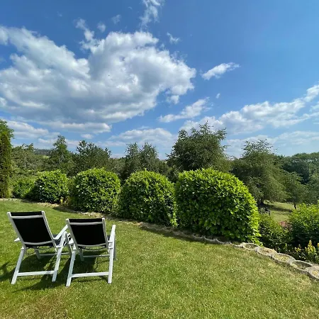 Im Grünen - Mit Privatem Garten, Terrasse, Spielplatz&schöner Aussicht Apartment Weilheim